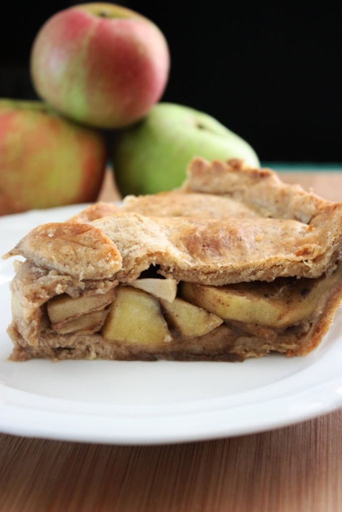 Spiced Whole Grain Apple Pie Recipe | Fake Food Free