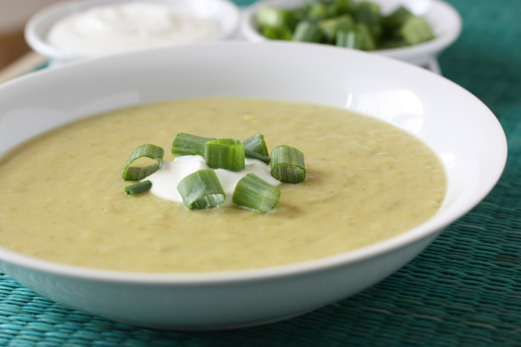 Recipe for Asparagus Soup with Coconut Lemon Crème