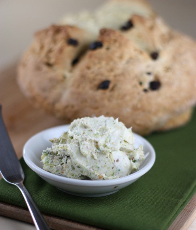 Pistachio Vanilla Butter for Irish Soda Bread | Fake Food Free | An easy spread for a St. Patrick's Day staple. 