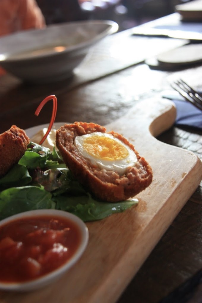A meal at L. Mulligan Grocer in Dublin. Scotch Eggs. | Fake Food Free | Food and Travel 