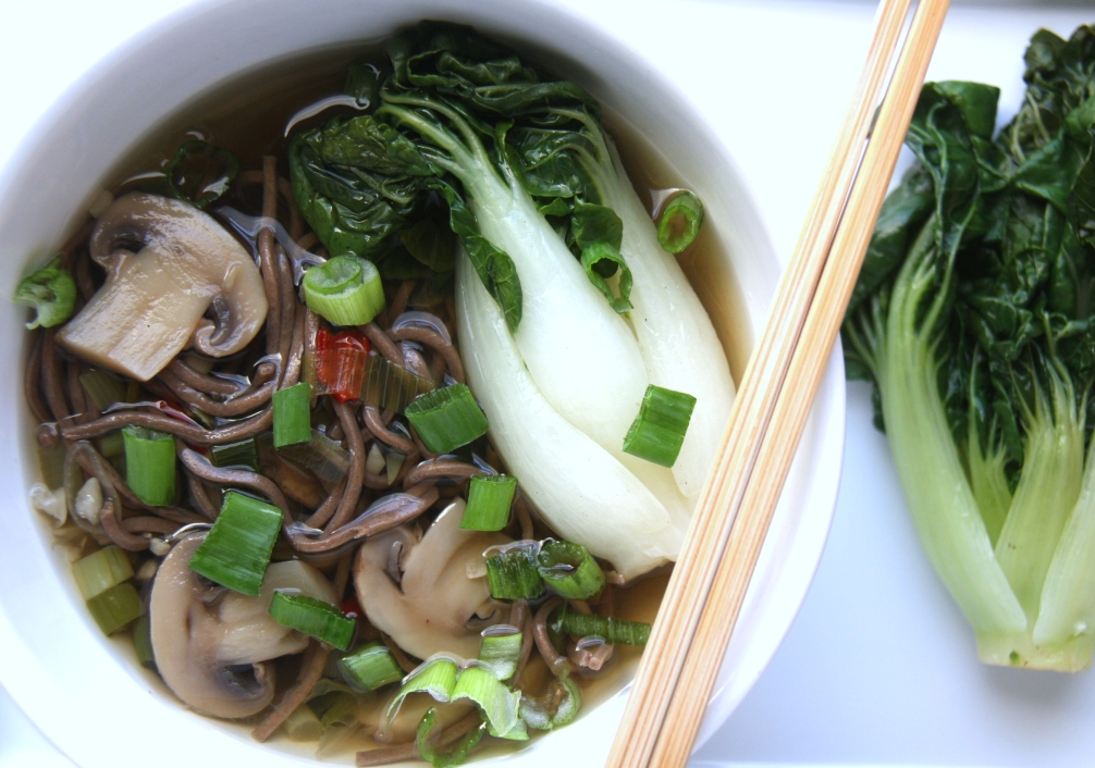 Delicious Soba Noodles and Mushrooms in a Ginger Garlic Broth Recipe | Fake Food Free