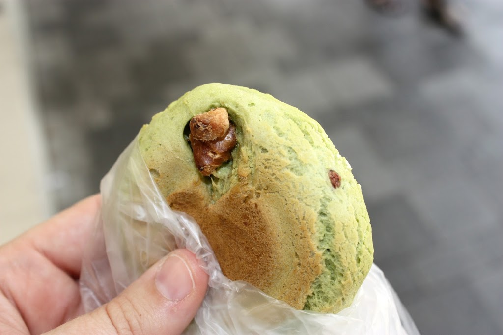 Matcha Cake filled with Red Bean from Chinese Bakeries in Hong Kong. The inspiration for match tea cookies with gooseberry filling. | Fake Food Free