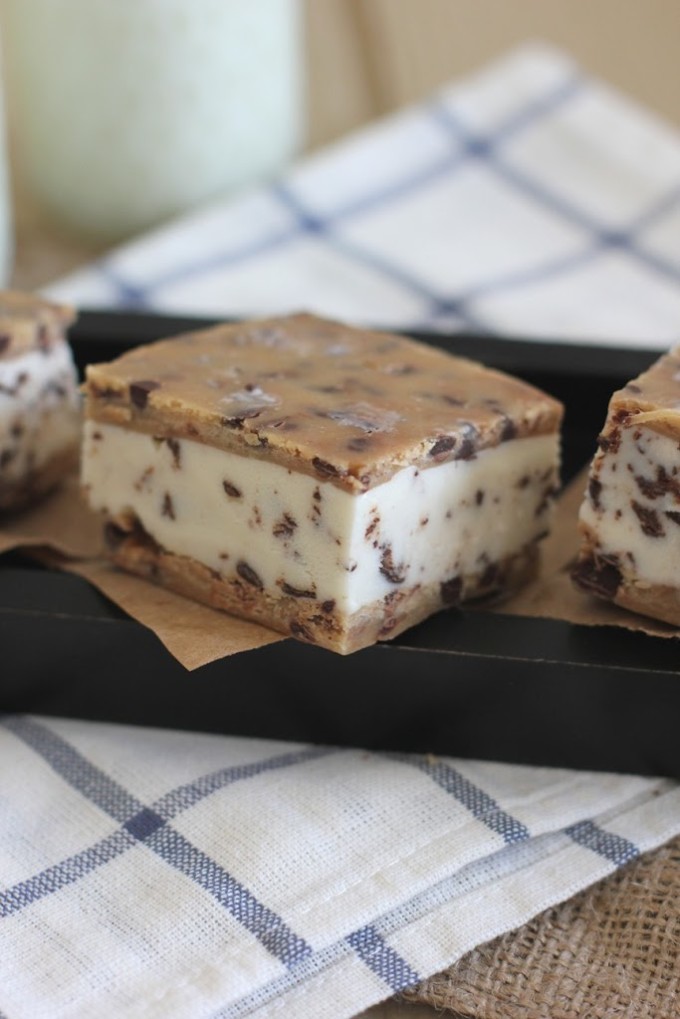 Cookie Monster Ice Cream Sandwiches from I Scream Sandwich by Jennie Schacht on fakefoodfree.com