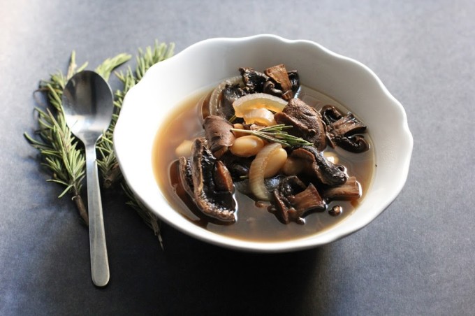 Slow Cooker Mushroom and White Bean Soup with Red Wine | Fake Food Free