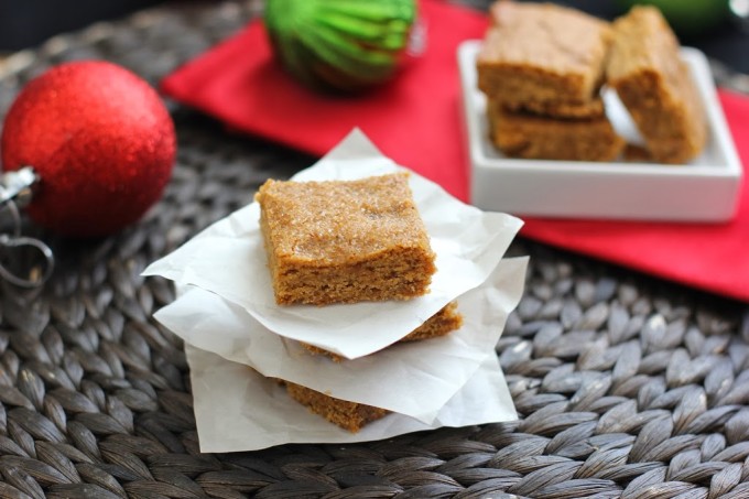 Ginger Molasses Cookie Bars | Fake Food Free