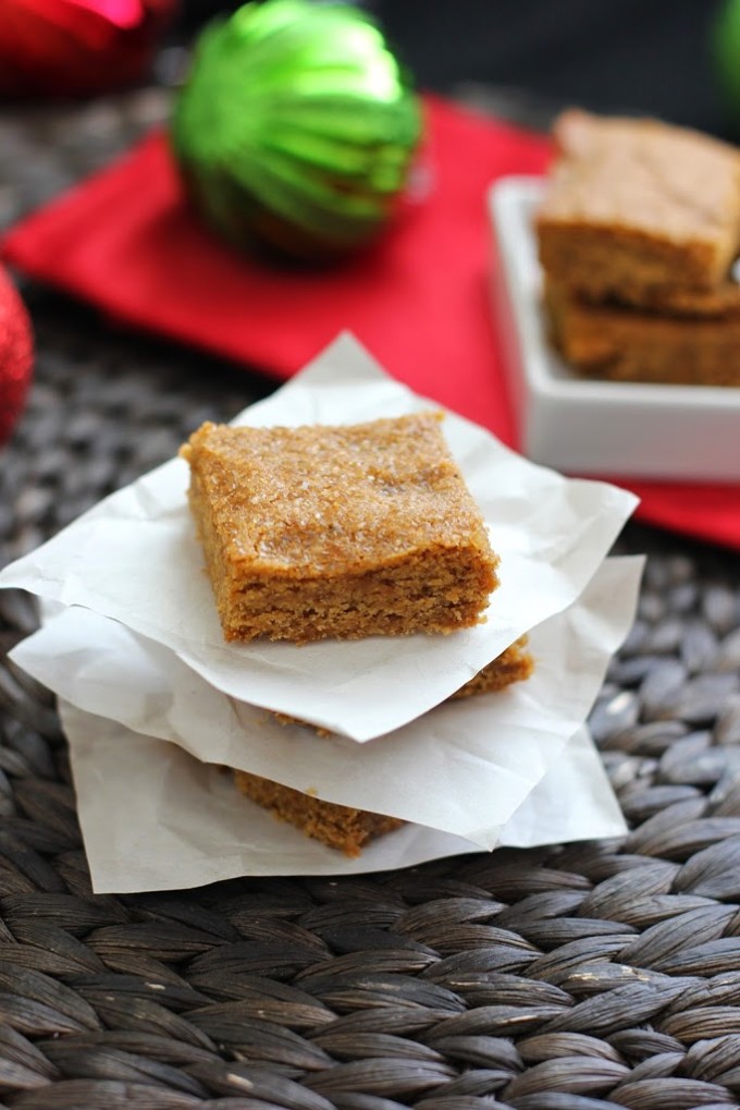 Ginger Molasses Cookie Bars | Fake Food Free