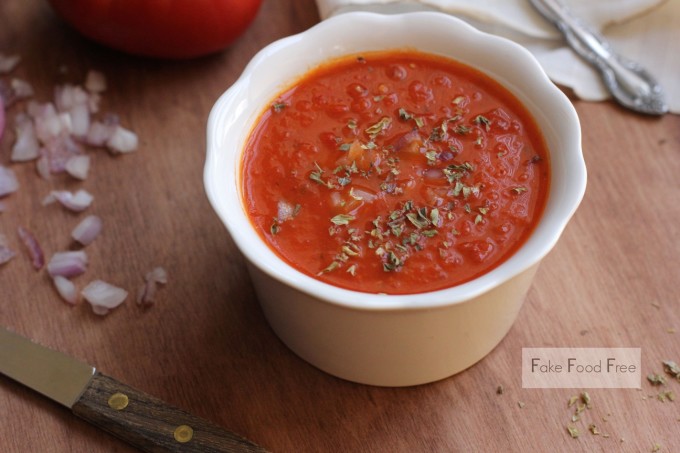 Chipotle Tomato Soup | fakefoodfree.com