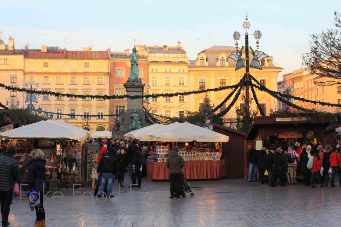 Krakow Christmas Market | Fake Food Free #travel #christmas #Poland