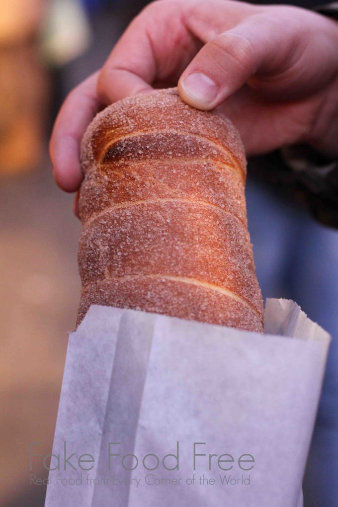 Kürtöskalács (Chimney Cake) at Krakow Christmas Market | Fake Food Free