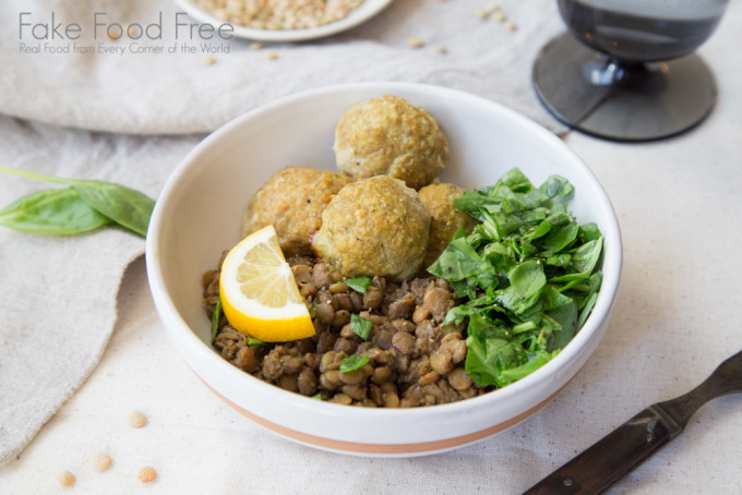 Lentils with Curry Turkey Meatballs and Lemon Spinach | Fake Food Free | Slow cooker lentils are combined with turkey meatballs and topped with fresh spinach in this one-bowl meal!