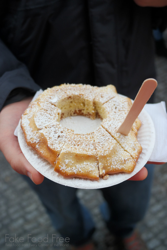Baumkuchen at WeihnachtsZauber auf dem Gendarmenkt | Berlin Christmas Markets | Fake Food Free Travels
