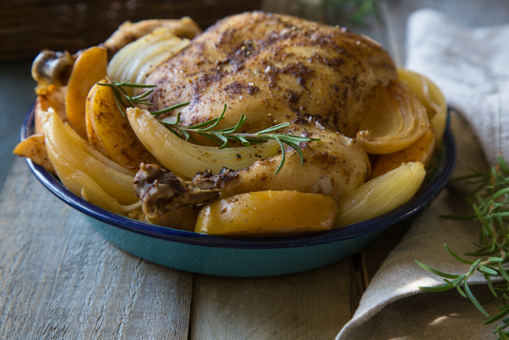 Autumn Spiced Slow Cooker Chicken with Apples and Onions Recipe | Fake Food Free | Sponsored Post