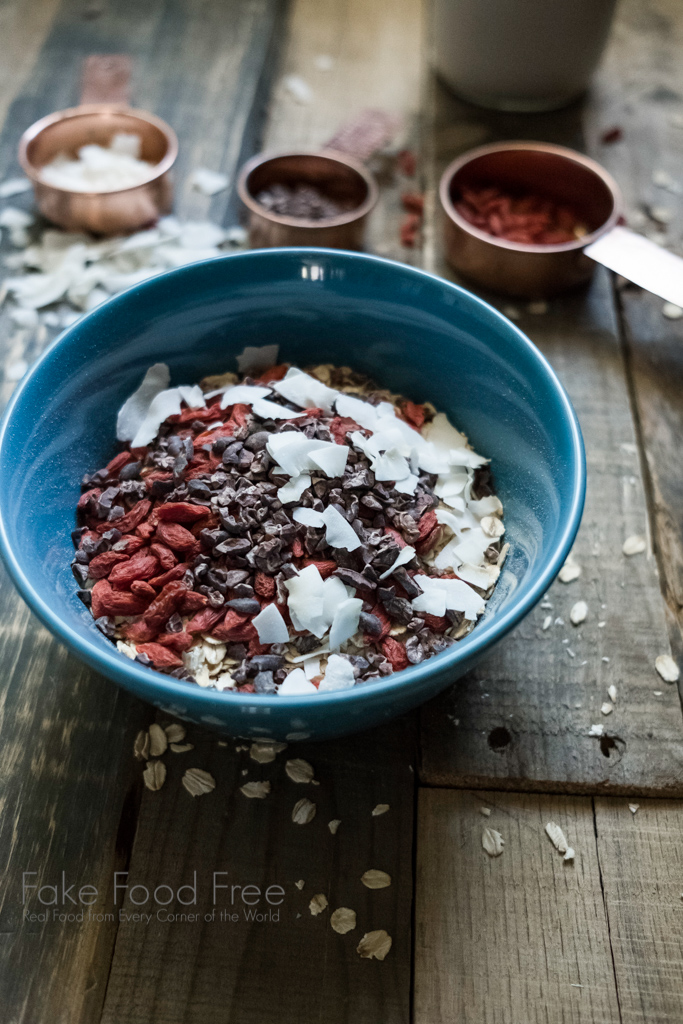 Cacao Nib Goji Berry Muesli Recipe | FakeFoodFree.com