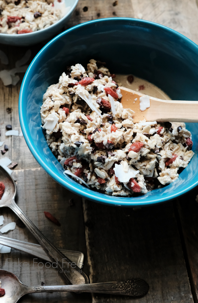 Cacao Nib Goji Berry Muesli Recipe | FakeFoodFree.com