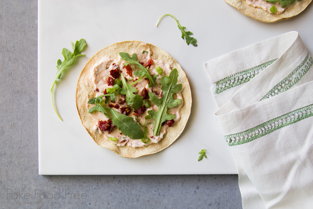 Tostadas with Arugula and Sundried Tomatoes | Recipe at FakeFoodFree.com