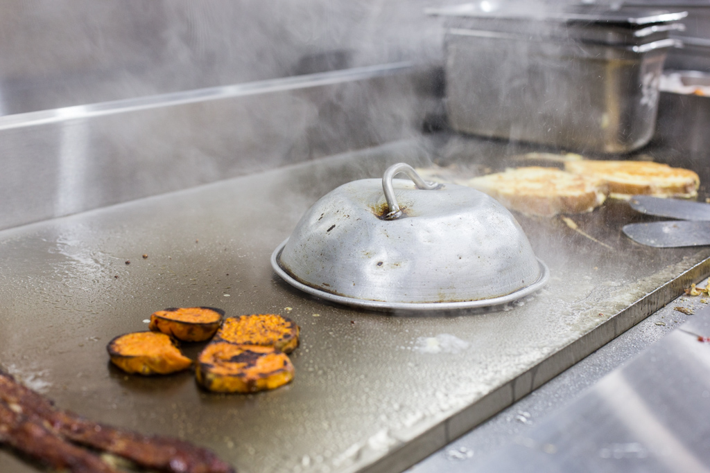 Food on Tap from a Food Truck 