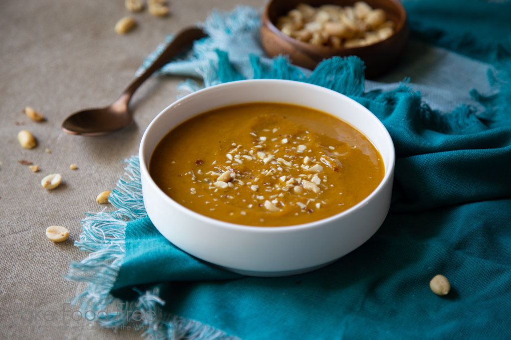 Heirloom Winter Squash Soup Recipe | | FakeFoodFree.com #souprecipes #fallrecipes #healthyeating #wintersquash #comfortfood