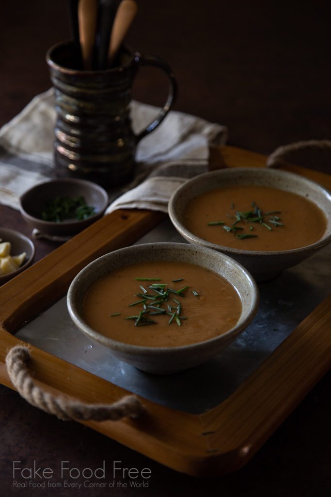 Smoky Instant Pot Potato Soup Recipe without cream | FakeFoodFree.com #instantpotrecipes #souprecipes #potatosoup #comfortfood