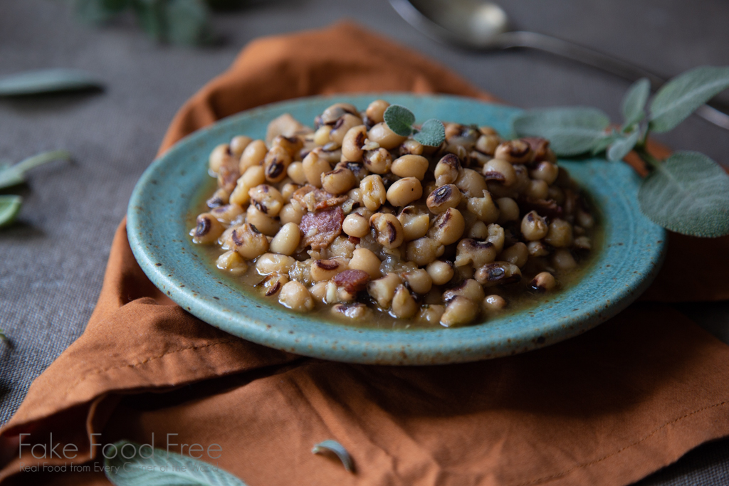 Instant Pot Bacon Pumpkin Black Eyed Peas with Sage Recipe | FakeFoodFree.com #instantpotrecipes #easyrecipes #pumpkinrecipes #blackeyepeas #baconrecipes #comfortfood #fallrecipes