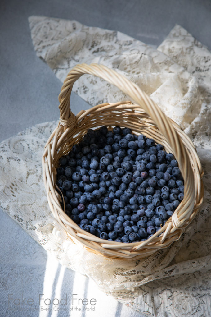 San Joaquin Blueberries  #dessertrecipes #freshberries #blueberryrecipes #summerrecipes #baking #bakingideas #blueberryvarieties #typesofblueberries 