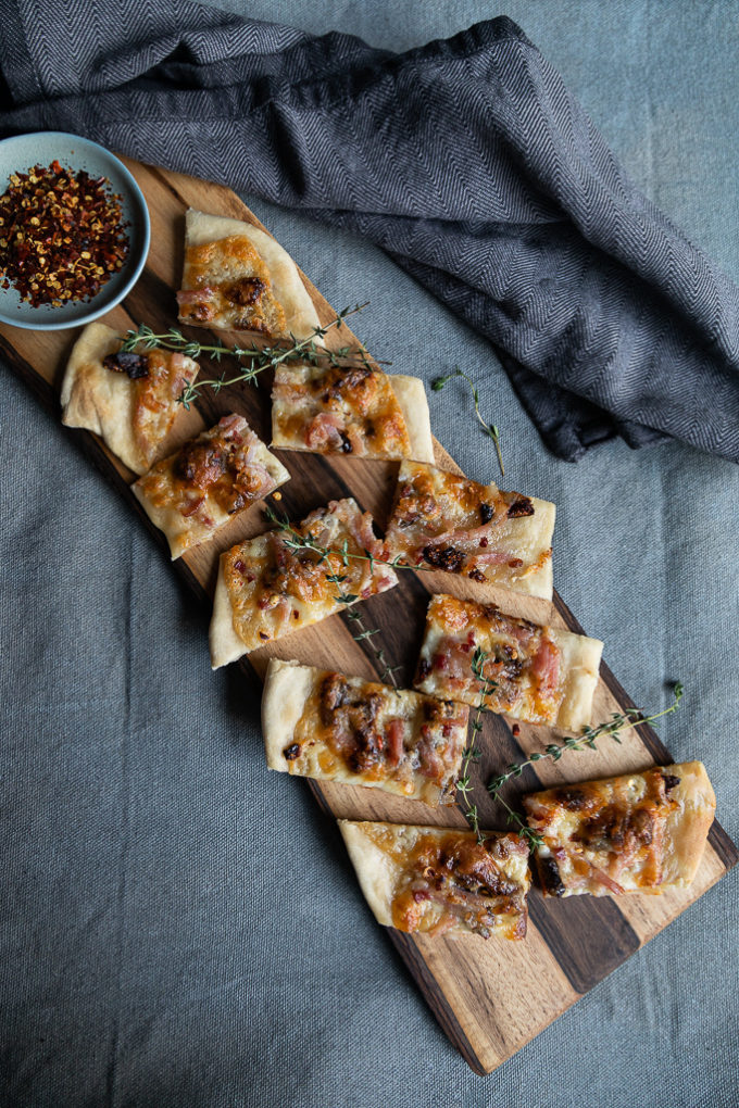 Recipe for Fig Bacon Cheddar Flammkuchen 